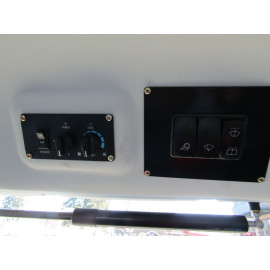 Трактор ДТЗ   504 KKU з компресором і кабіною