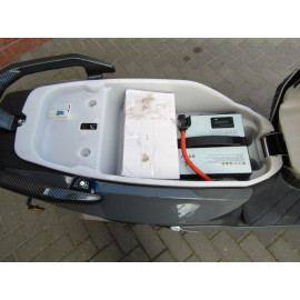 Електроскутер FORTE R3 2800W 72V 30A