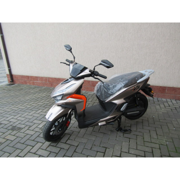 Електроскутер  V-3 CROSSER 2500W 72V 35Ah