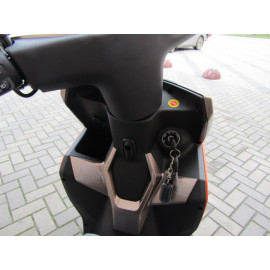 Електроскутер  V-3 CROSSER 2500W 72V 35Ah