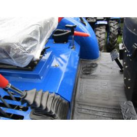 Трактор DONGFENG 244 G2B