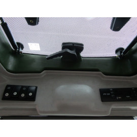 Трактор KENTAVR 404 SСU  з кабіною  із пластиковими органайзером