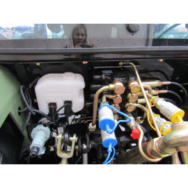 Трактор KENTAVR 404 SСU  з кабіною  із пластиковими органайзером