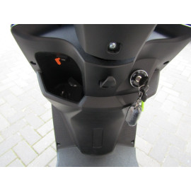 Електроскутер YADEA RN 2100W 72V 23A