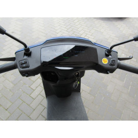 Електроскутер YADEA RN 2100W 72V 23A