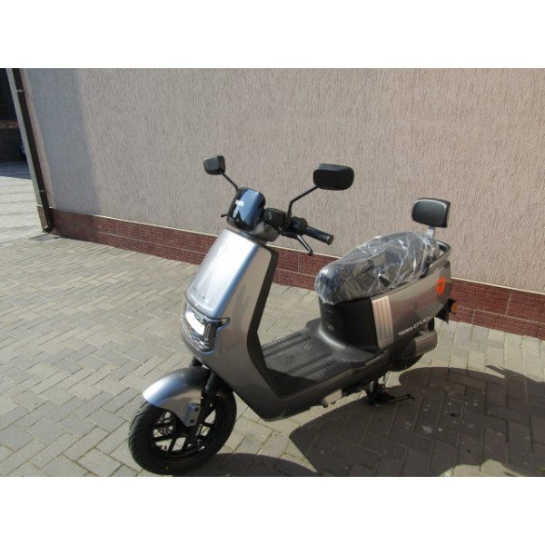 Електроскутер YADEA ЕРОС 2900W 72V 38A